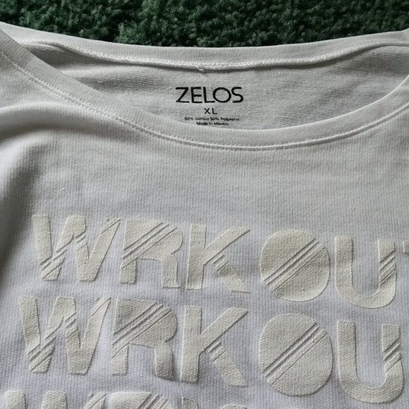 (B11) Zelos top - Picture 2 of 6